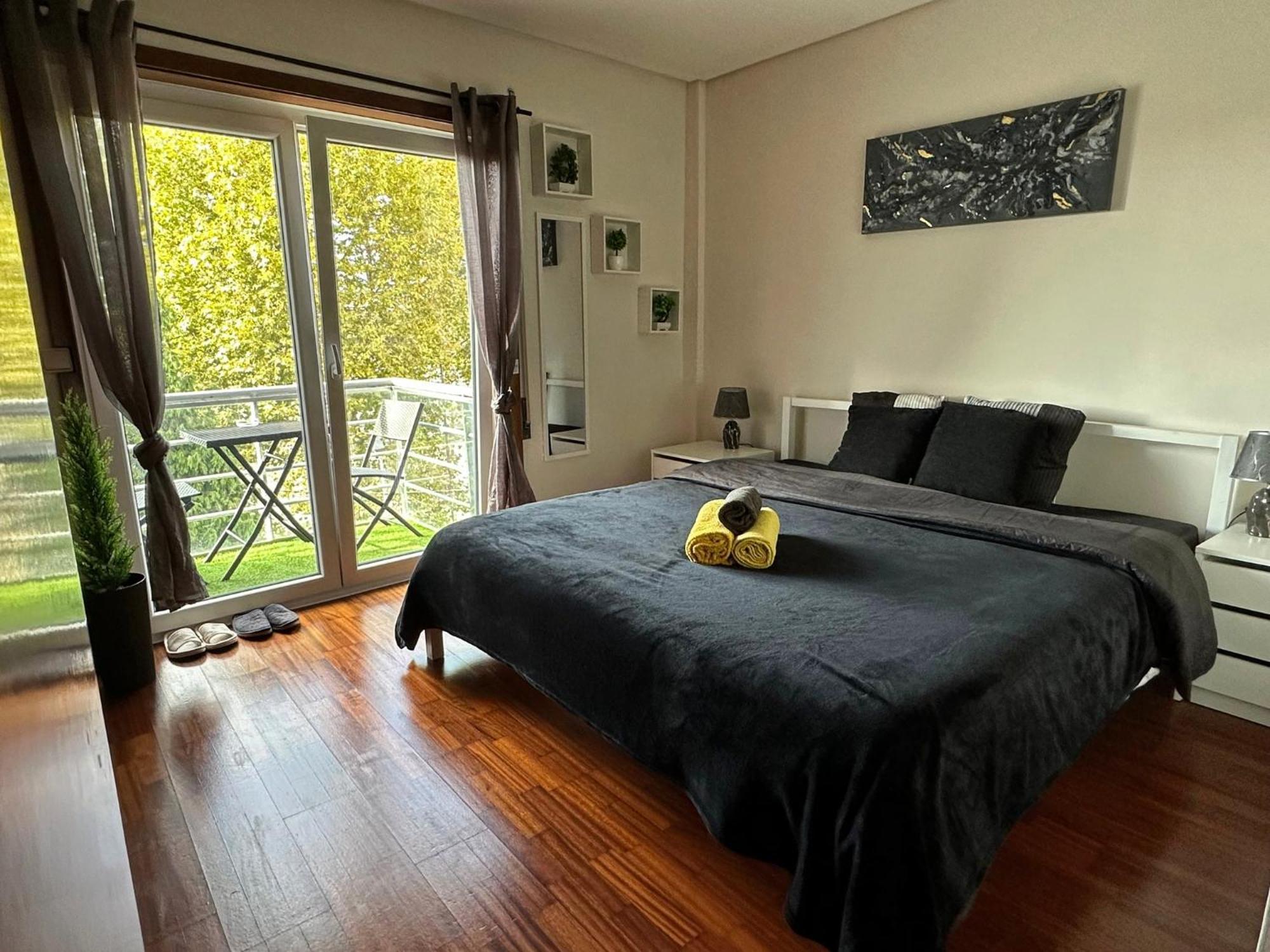 Modern Private Suite With Balcony & Bathroom - King And Queen Beds 加亚新城 外观 照片
